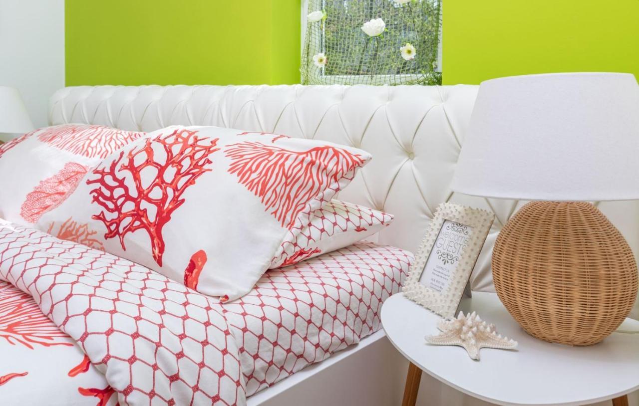 Luxury New !!! Apartment One And Only With Terrace & Free Bikes Porec Esterno foto